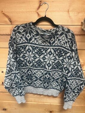 Vintage Benetton Gray Fair Isle Nordic Sweater Cozy Crewneck